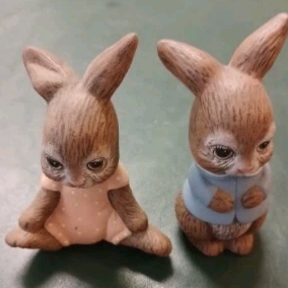 None Other - Hand painted ceramic bunnies
